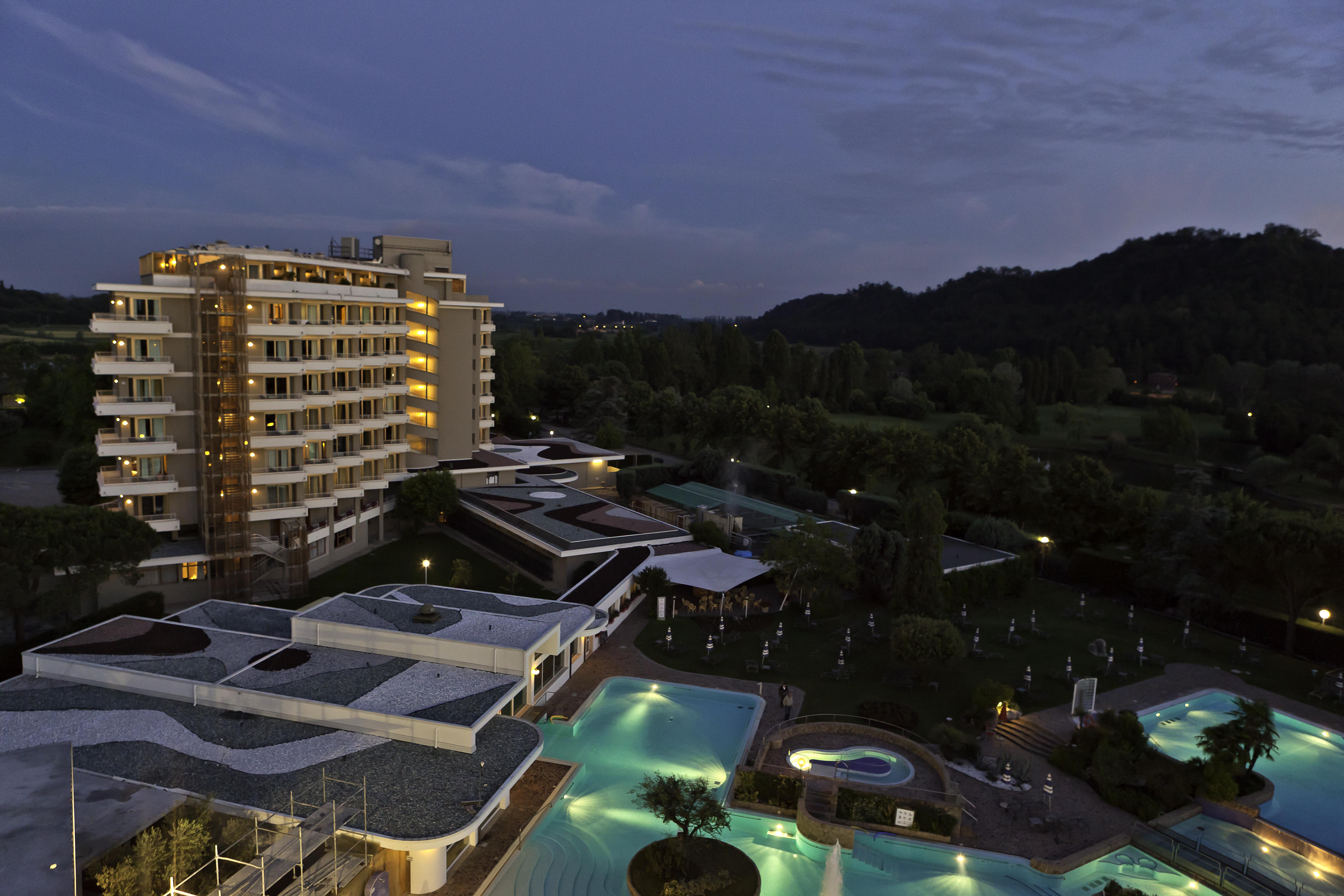 Galzignano Resort Terme & Golf - Hotel Splendid Galzignano Terme Exterior photo